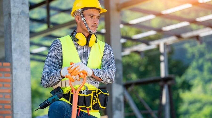 Professional residential roofers in Halstead, KS